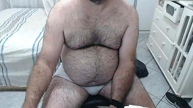 MysterBearMG online show from March 7, 11:43 pm