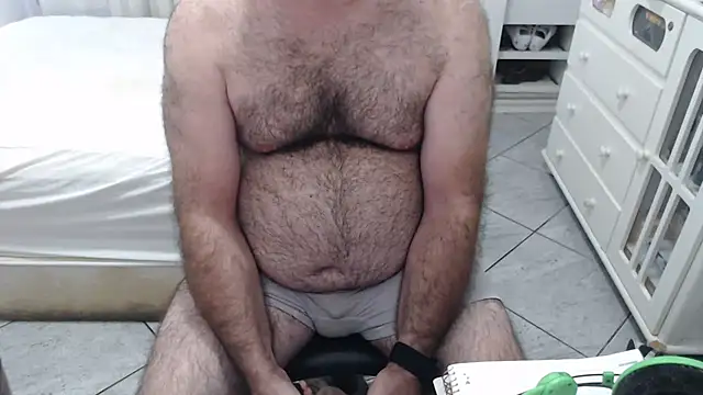 MysterBearMG online show from March 22, 8:54 pm