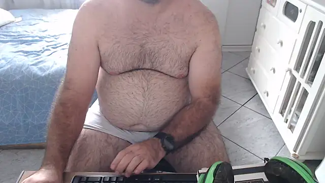 Snapshot of MysterBearMG chatting on January 31, 7:12 pm MysterBearMG online show from January 31, 7:12 pm