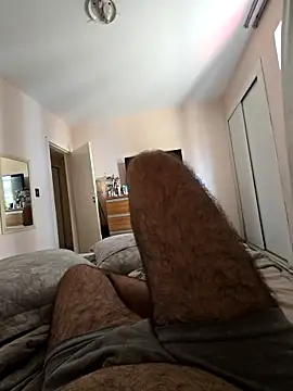 Snapshot of MysterBearMG chatting on February 14, 2:28 pm MysterBearMG online show from February 14, 2:28 pm