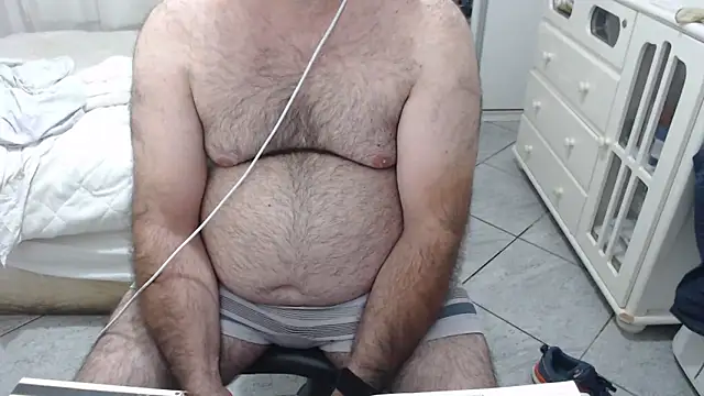 MysterBearMG online show from November 13, 11:52 pm