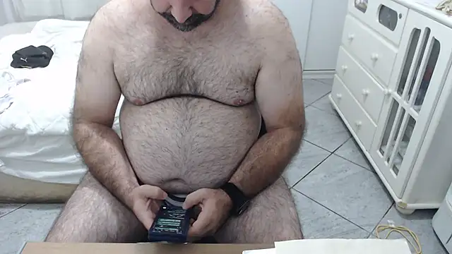 MysterBearMG online show from November 11, 11:42 pm