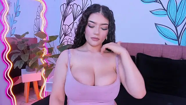 Sweet Ariadna  online show from March 16, 12:11 pm