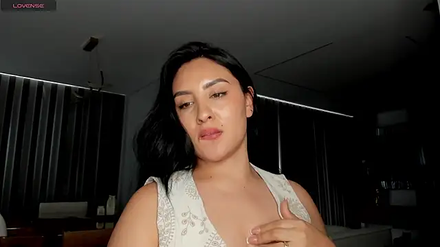 Snapshot of AnushaKumari chatting on October 28, 3:55 pm AnushaKumari online show from October 28, 3:55 pm