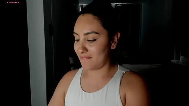 Snapshot of AnushaKumari chatting on November 26, 6:08 pm AnushaKumari online show from November 26, 6:08 pm