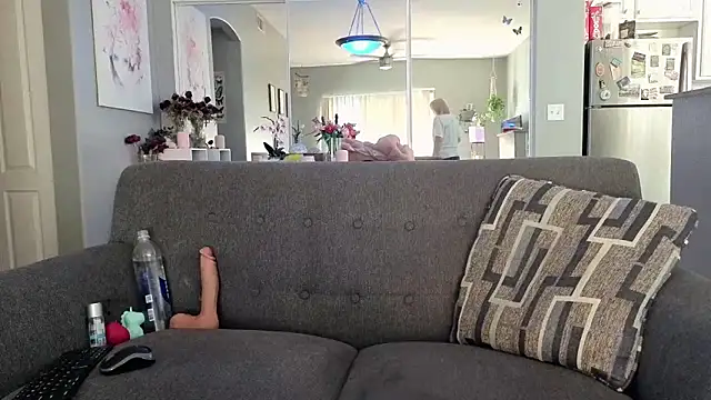 Snapshot of Lexi_Shocker chatting on January 13, 8:57 pm Lexi Shocker online show from January 13, 8:57 pm