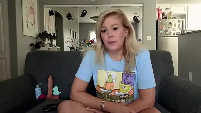 Lexi Shocker online show from September 20, 5:51 pm