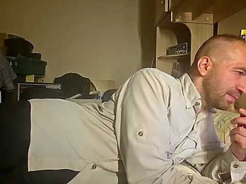 Snapshot of theSmallest-dick chatting on October 1, 2:17 am theSmallest-dick online show from October 1, 2:17 am