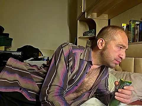 Snapshot of theSmallest-dick chatting on September 18, 1:08 am theSmallest-dick online show from September 18, 1:08 am