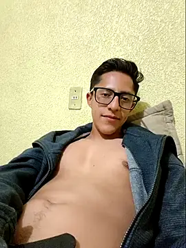 KevinCrz online show from October 18, 12:01 am