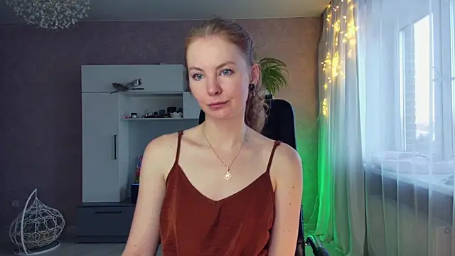 Snapshot of Cuddle_Cat chatting on February 26, 4:52 am Cuddle Cat online show from February 26, 4:52 am