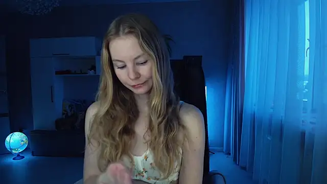 Snapshot of Cuddle_Cat chatting on January 12, 6:09 am Cuddle Cat online show from January 12, 6:09 am