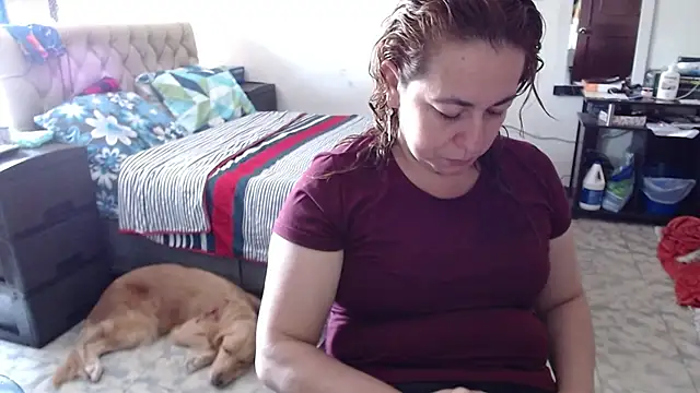 Barbiegomez online show from February 5, 4:25 pm