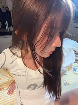Luna520 online show from June 15, 1:44 pm