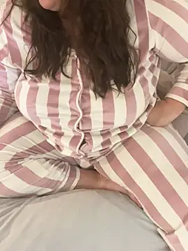 sweeti Em online show from January 31, 7:12 pm