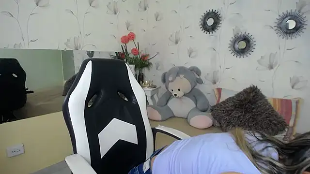 cum bigass online show from December 19, 12:40 pm