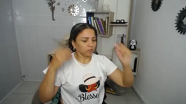 Snapshot of cum_bigass chatting on May 22, 12:03 pm cum bigass online show from May 22, 12:03 pm