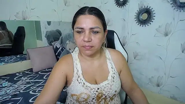 Snapshot of cum_bigass chatting on October 16, 12:13 pm cum bigass online show from October 16, 12:13 pm