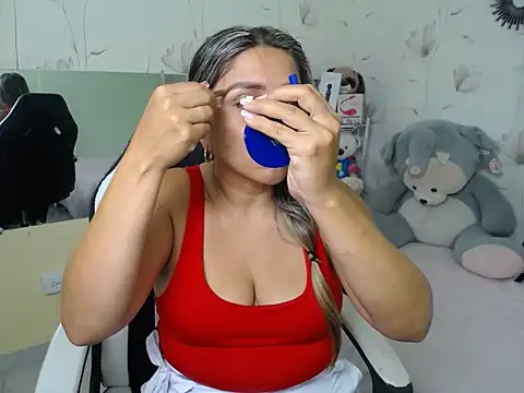 Snapshot of cum_bigass chatting on November 18, 12:19 pm cum bigass online show from November 18, 12:19 pm