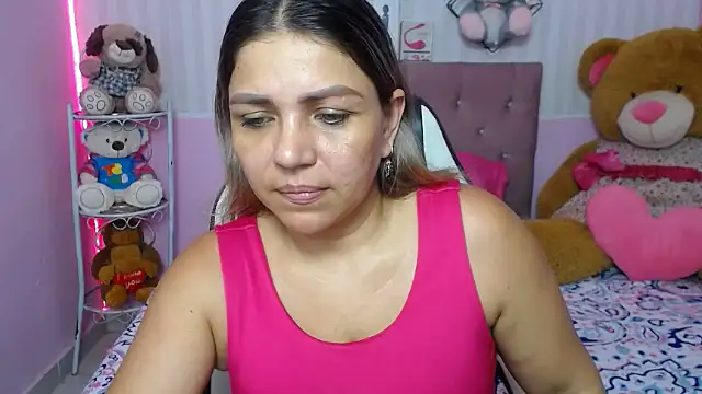 Snapshot of cum_bigass chatting on September 22, 2:23 pm cum bigass online show from September 22, 2:23 pm