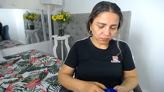 Snapshot of cum_bigass chatting on July 15, 12:12 pm cum bigass online show from July 15, 12:12 pm