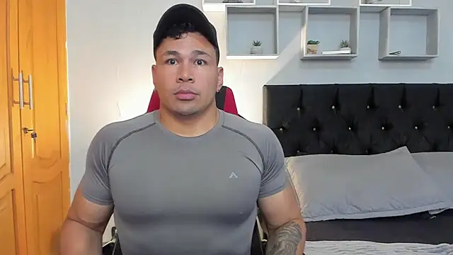 tyler hank01 online show from April 13, 12:36 am