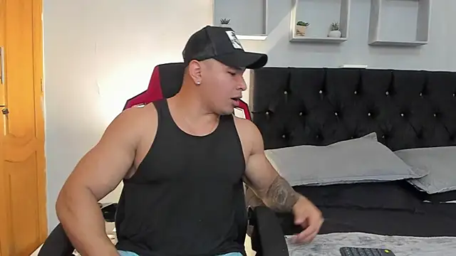 tyler hank01 online show from April 8, 3:08 am