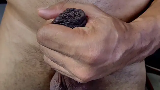 tyler hank01 online show from March 4, 4:20 pm