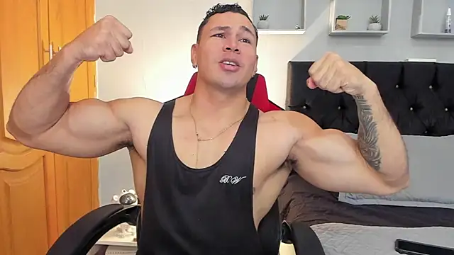 tyler hank01 online show from March 28, 5:14 pm