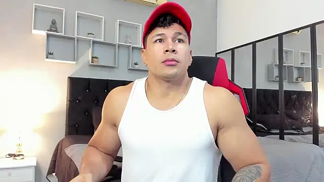 tyler hank01 online show from December 17, 8:47 pm