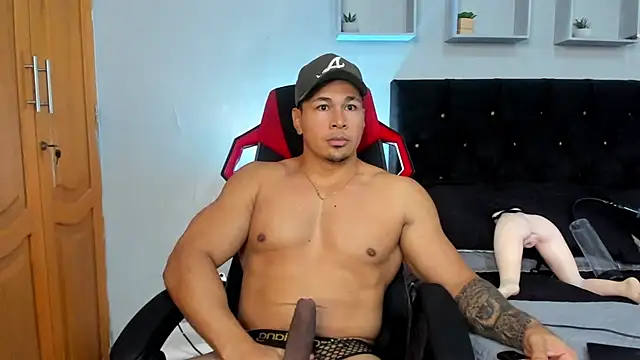 tyler hank01 online show from November 29, 11:21 am