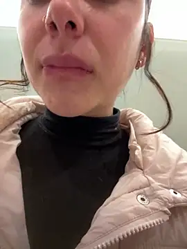 sammbunny online show from January 4, 8:48 pm