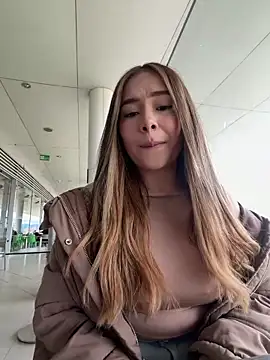 sammbunny online show from April 9, 8:37 pm