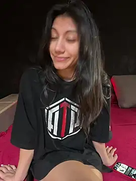 Snapshot of Kiscsillagg chatting on February 16, 8:00 pm Kiscsillagg online show from February 16, 8:00 pm