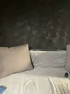 Snapshot of Kiscsillagg chatting on January 19, 3:32 pm Kiscsillagg online show from January 19, 3:32 pm