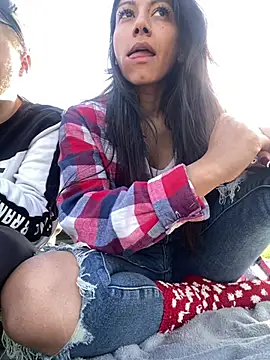 Snapshot of Kiscsillagg chatting on March 21, 1:12 pm Kiscsillagg online show from March 21, 1:12 pm