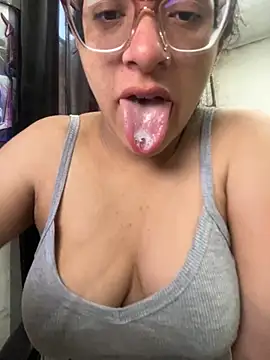 Ninnfa online show from November 13, 5:28 pm