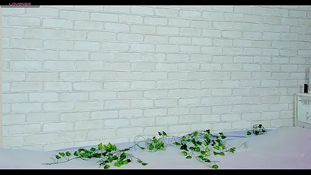 LinaKenny online show from January 14, 2:09 pm