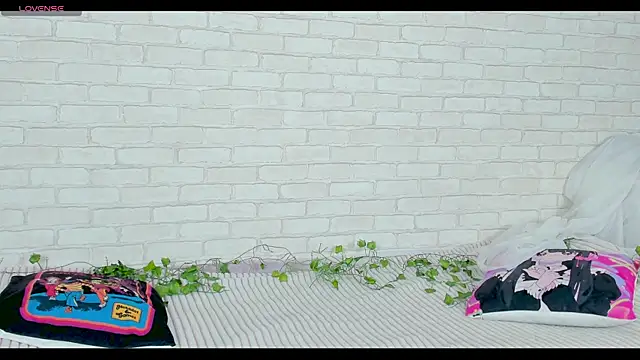 LinaKenny online show from January 6, 3:16 pm