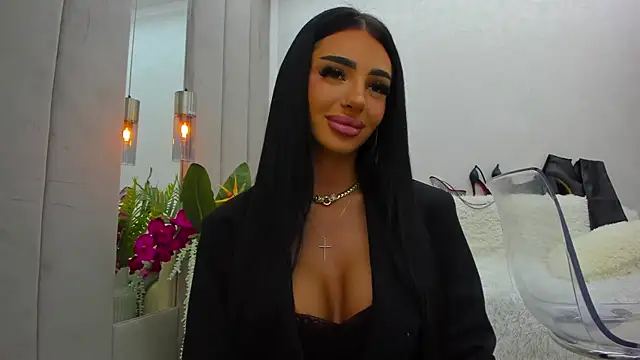 Britney Charm  online show from April 2, 6:53 am