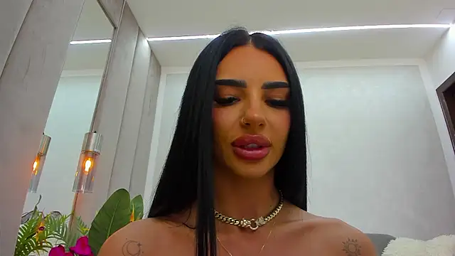 Britney Charm  online show from March 14, 7:47 am