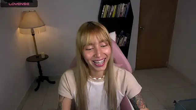 Saucy Jenn online show from February 13, 3:39 am