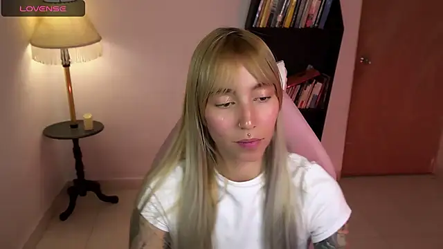 Saucy Jenn online show from February 22, 2:36 am