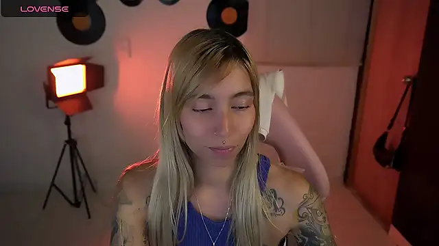 Saucy Jenn online show from April 12, 10:24 pm