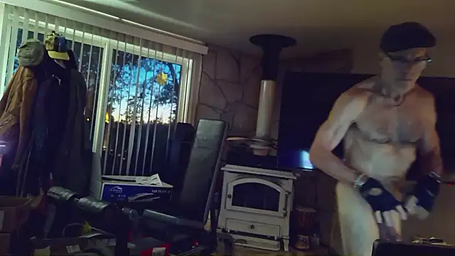 MoonDancer online show from May 18, 3:50 am