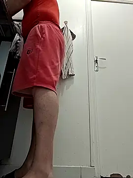 sile2000nou online show from February 1, 9:18 am