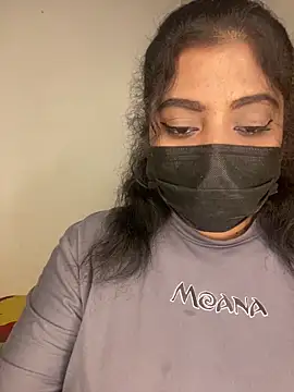  Cute ariana  online show from February 14, 7:14 pm