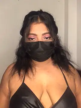  Cute ariana  online show from January 31, 7:12 pm