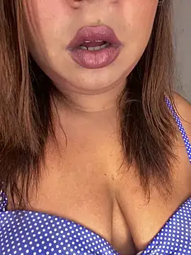  Cute ariana  online show from June 13, 5:55 pm