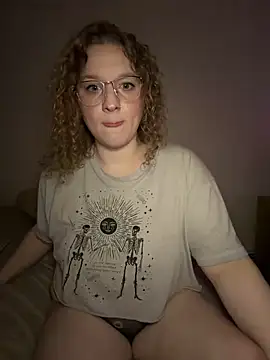 EmmieRae online show from March 20, 3:18 am